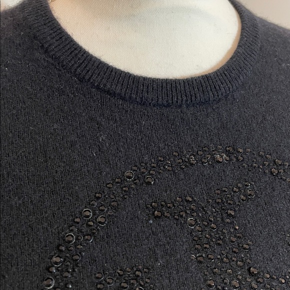 Tory Burch Crewneck Black Long Sleeve Sweater wEmbellished Logo. Style #31093104 - Picture 4 of 10